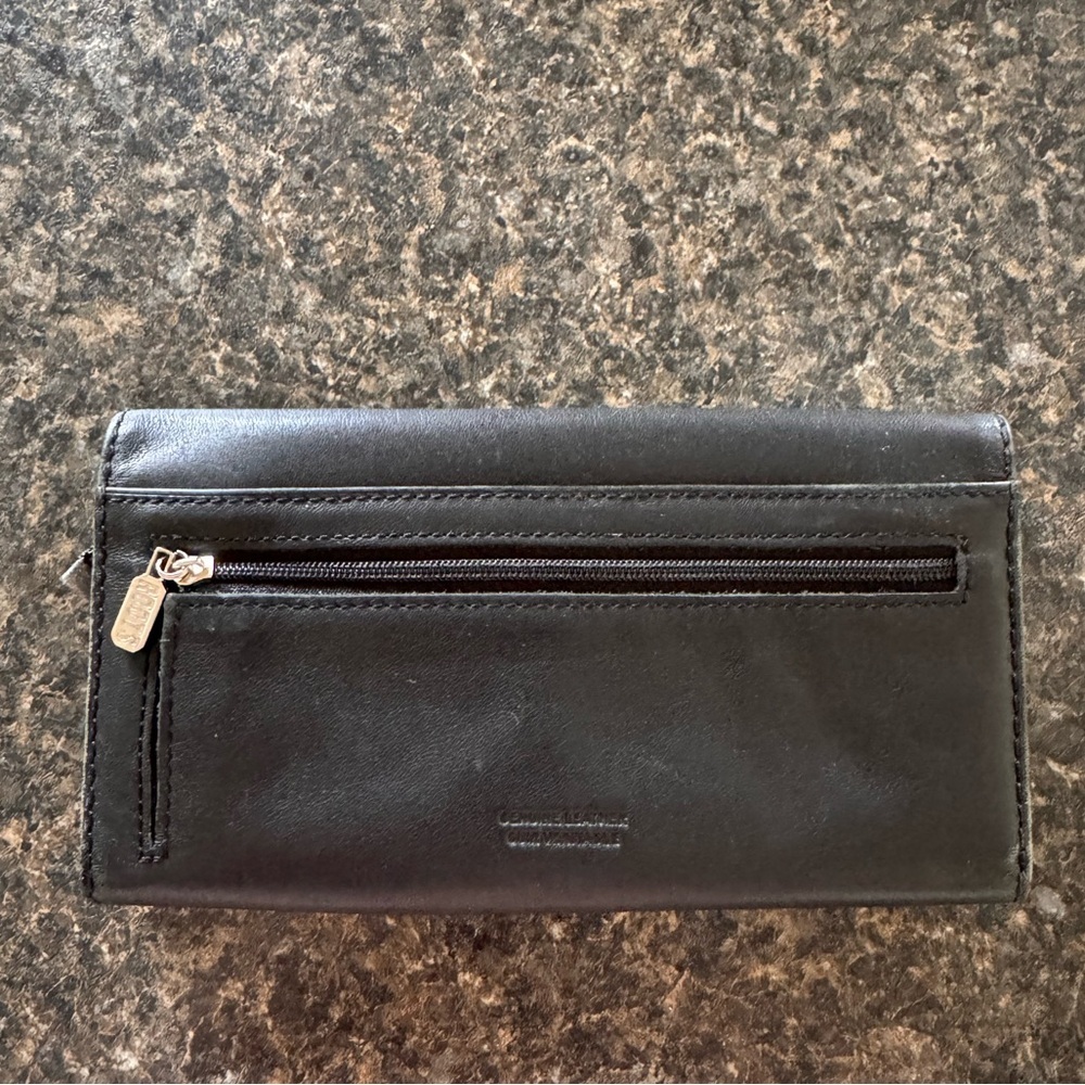 Roots Genuine Leather Long Wallet Made in Canada - Picture 4 of 10